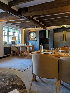 20241024_113114119_PXL7a-JEB